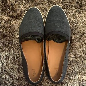 Sold Navy Frye canvas Melanie flat slip on shoe